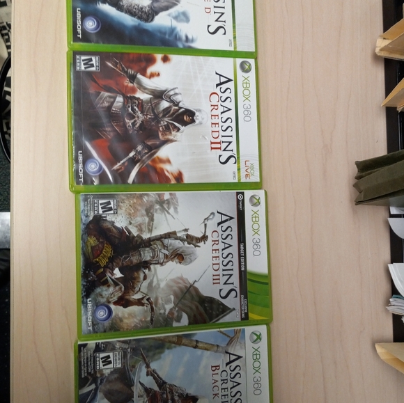 Assassin’s Creed I, 2, 3, 4 Black Flag Xbox 360 Video Games Lot of 4 Games - Picture 1 of 10